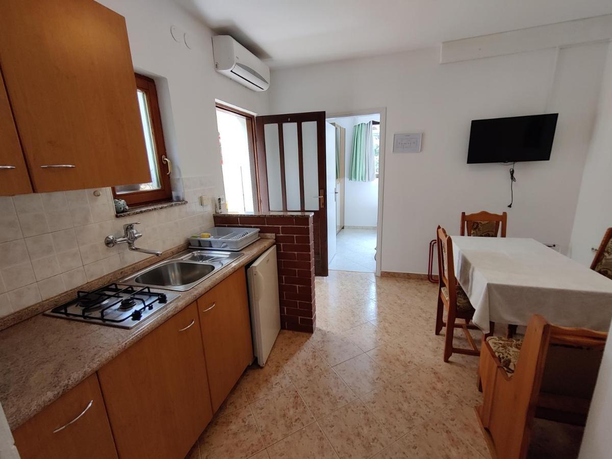 Apartment Ljubica ヴルサル エクステリア 写真