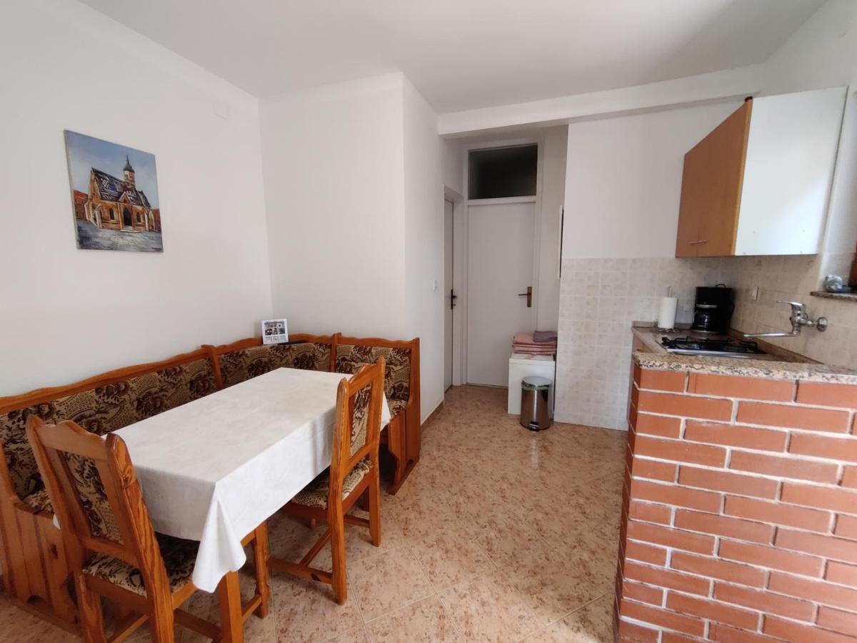 Apartment Ljubica ヴルサル エクステリア 写真